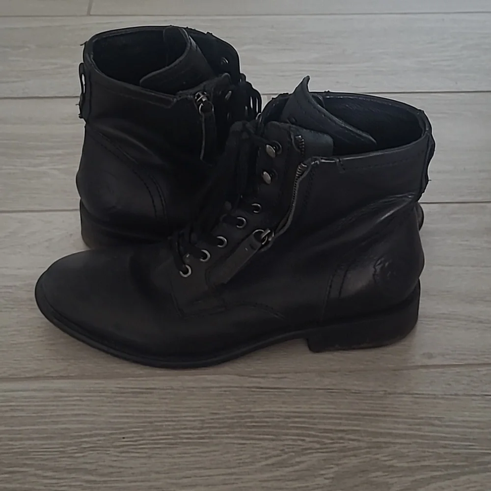 Diesel black leather combat boots outside zip lace mohawk. - Picture 6 of 6